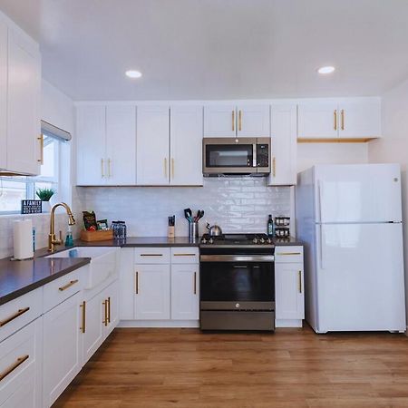 Cozy Modern 3 Bed 1 Bath Home - Pet Friendly! Lawndale Buitenkant foto