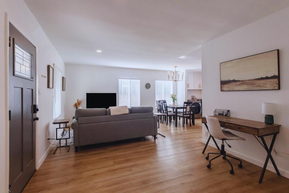 Cozy Modern 3 Bed 1 Bath Home - Pet Friendly! Lawndale Buitenkant foto